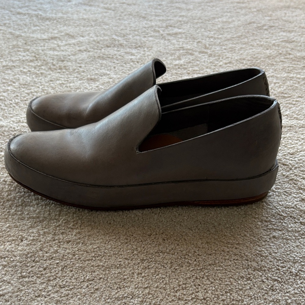 FEIT Women's Gray Leather Loafers - Picture 4 of 5